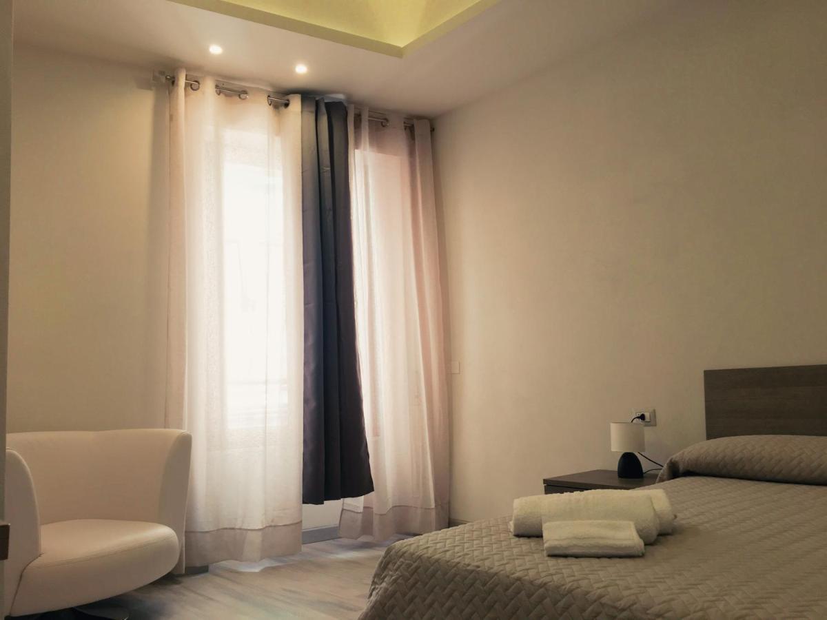 Dimora Conte Bed and Breakfast La Maddalena  Eksteriør billede